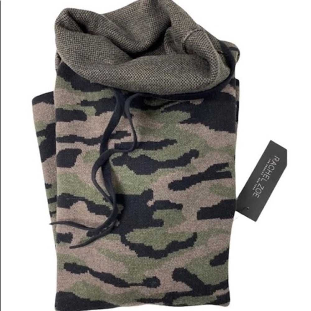 Rachel Zoe Camouflage pull over sweater
